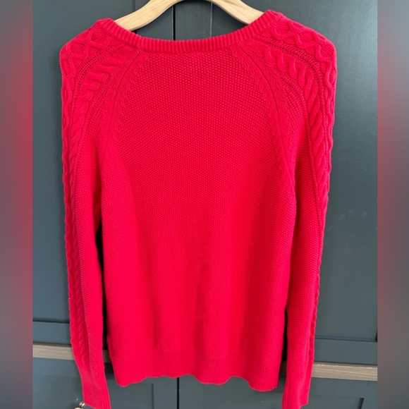 Gap • L • Red Cable Crew Knitt Sweater - Picture 5 of 5